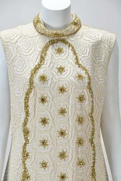 Bernetti Jacquard Maxi-Kleid aus den 1950ern mit Goldstickerei und Perlenverzierung