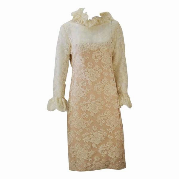 1960s Bill Blass for Maurice Rentner Ivory Chantilly Lace Ruffle Dress