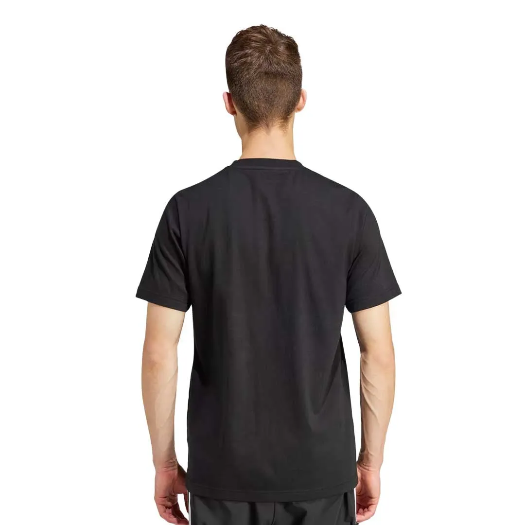 adidas - Herren T-Shirt mit aufgedrucktem Abzeichen (IS2864)
