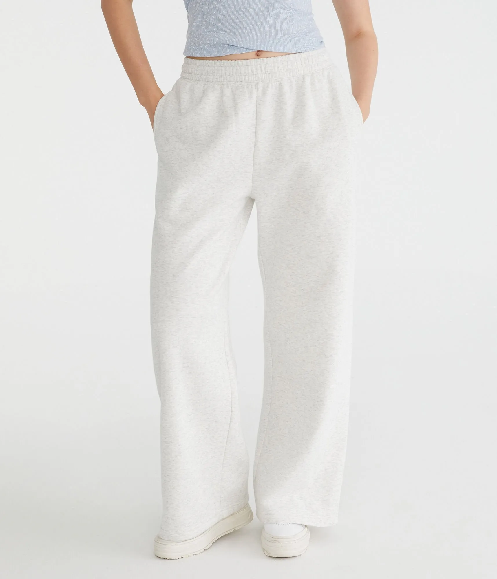 Aeropostale Mid-Rise Sweatpants mit weiter Beinform
