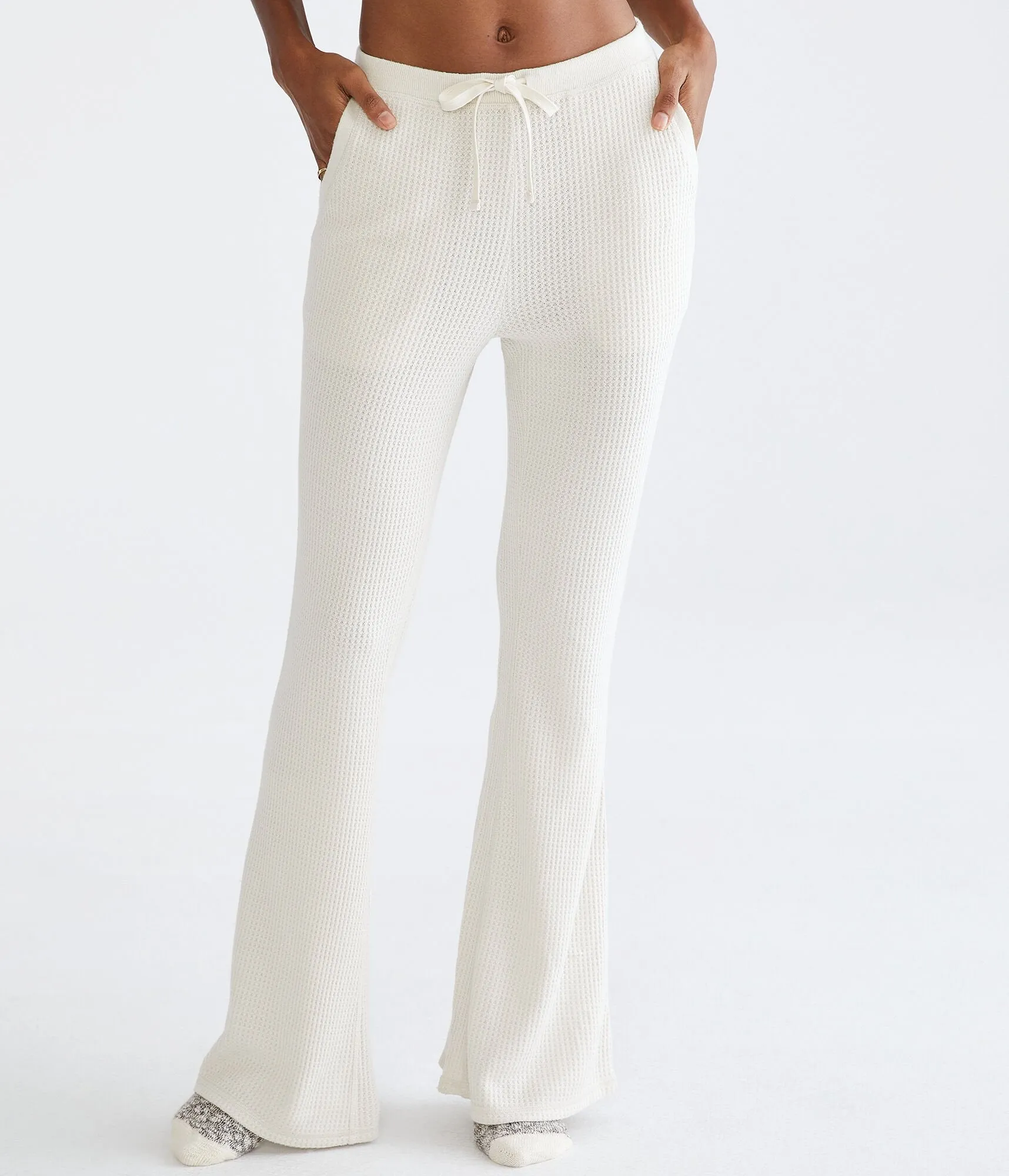 Aeropostale Damen Flare High-Rise Waffle Schlafhose - Hellbraun - Größe XL - Polyester - Teen Mode & Bekleidung Beerenbraun Aeropostale