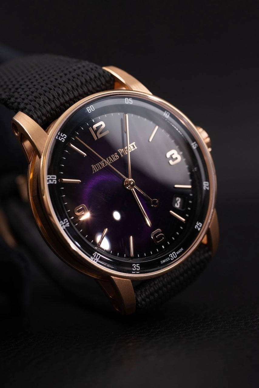 Audemars Piguet Code 11.59 15210OR Box   og. Papiere 18k Rose Gold, Purple Dial