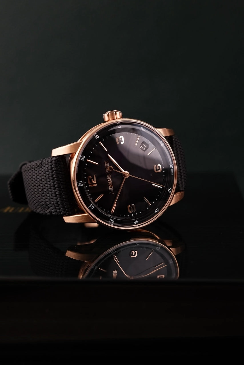 Audemars Piguet Code 11.59 15210OR Box   og. Papiere 18k Rose Gold, Purple Dial