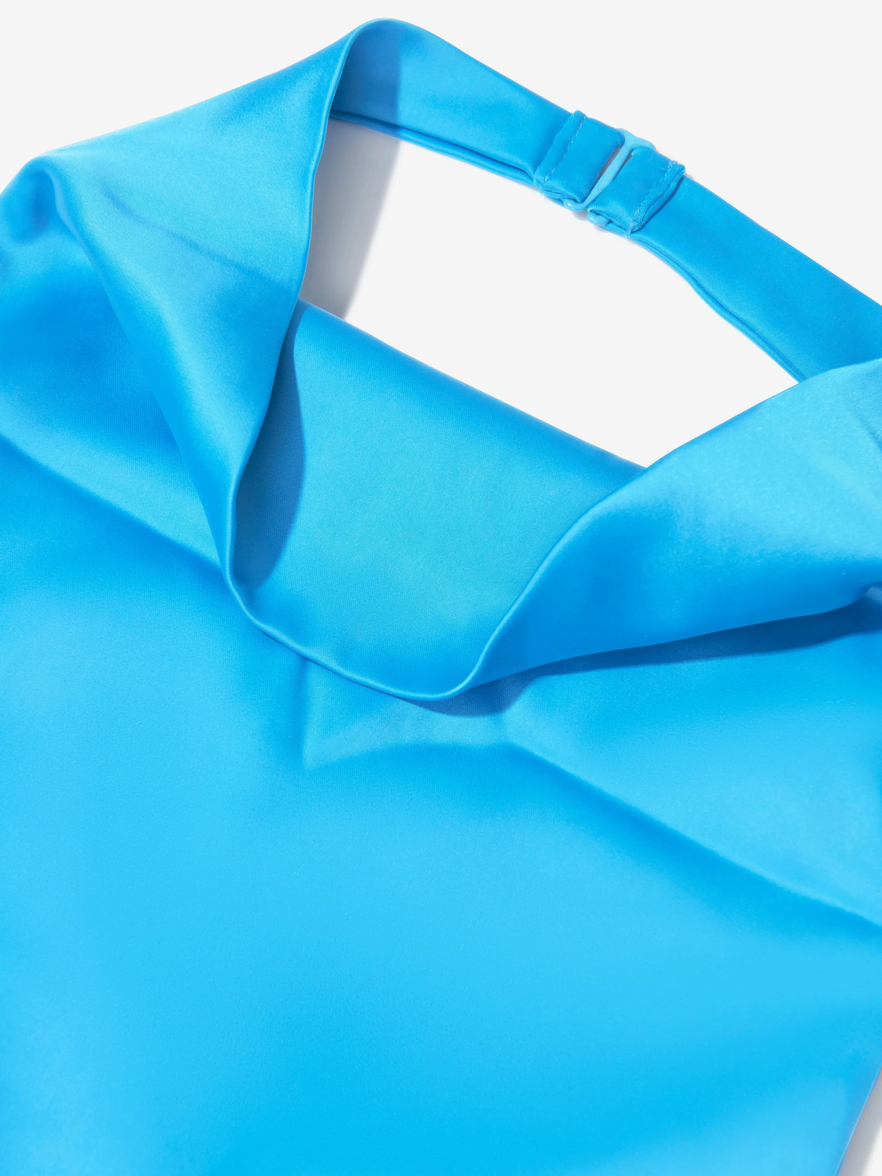 AY von AYLA Girls Rückenfreies Satin Maxikleid in Blau
