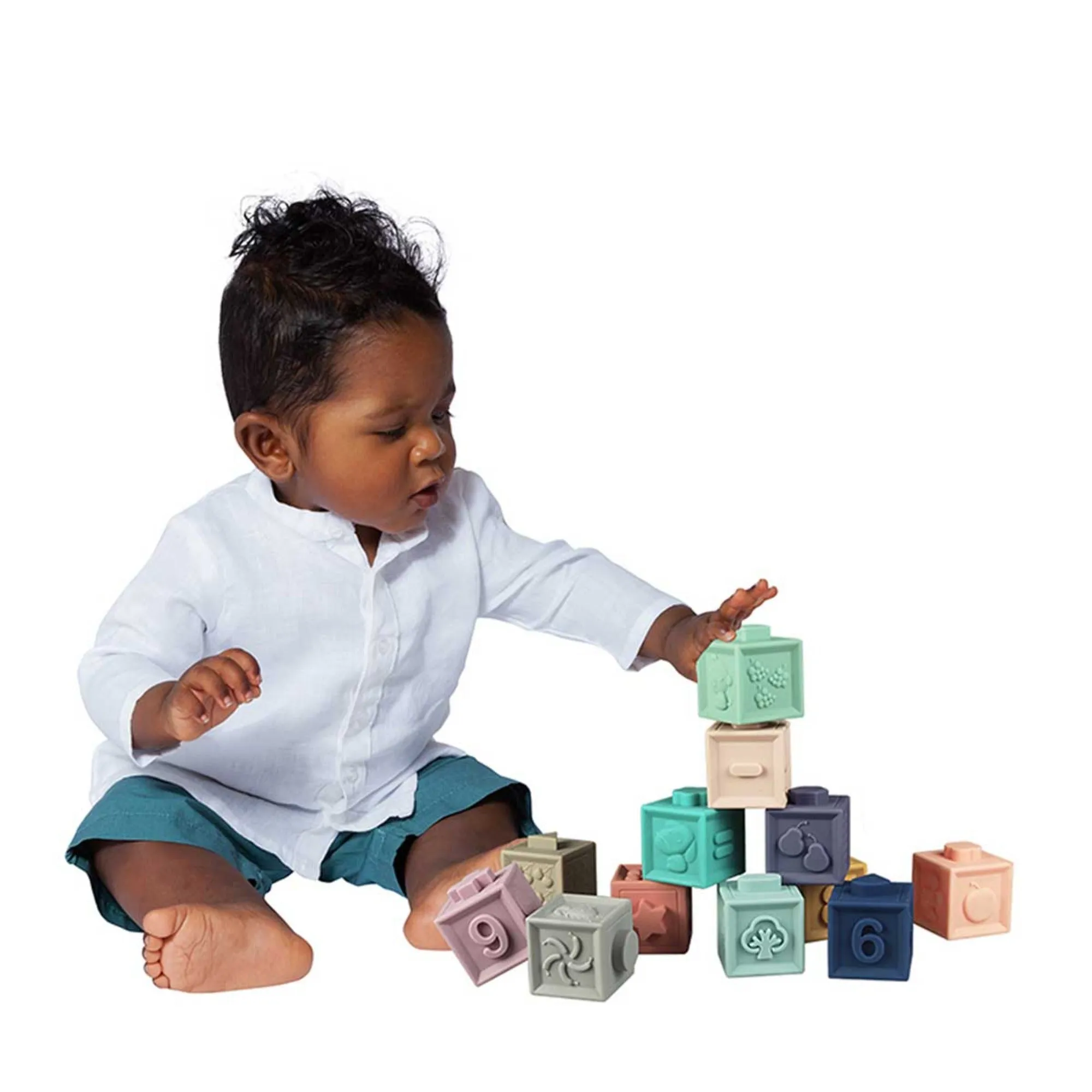BABY TO LOVE Baby Entdeckungs- und Sinneswürfel (12-teilig)