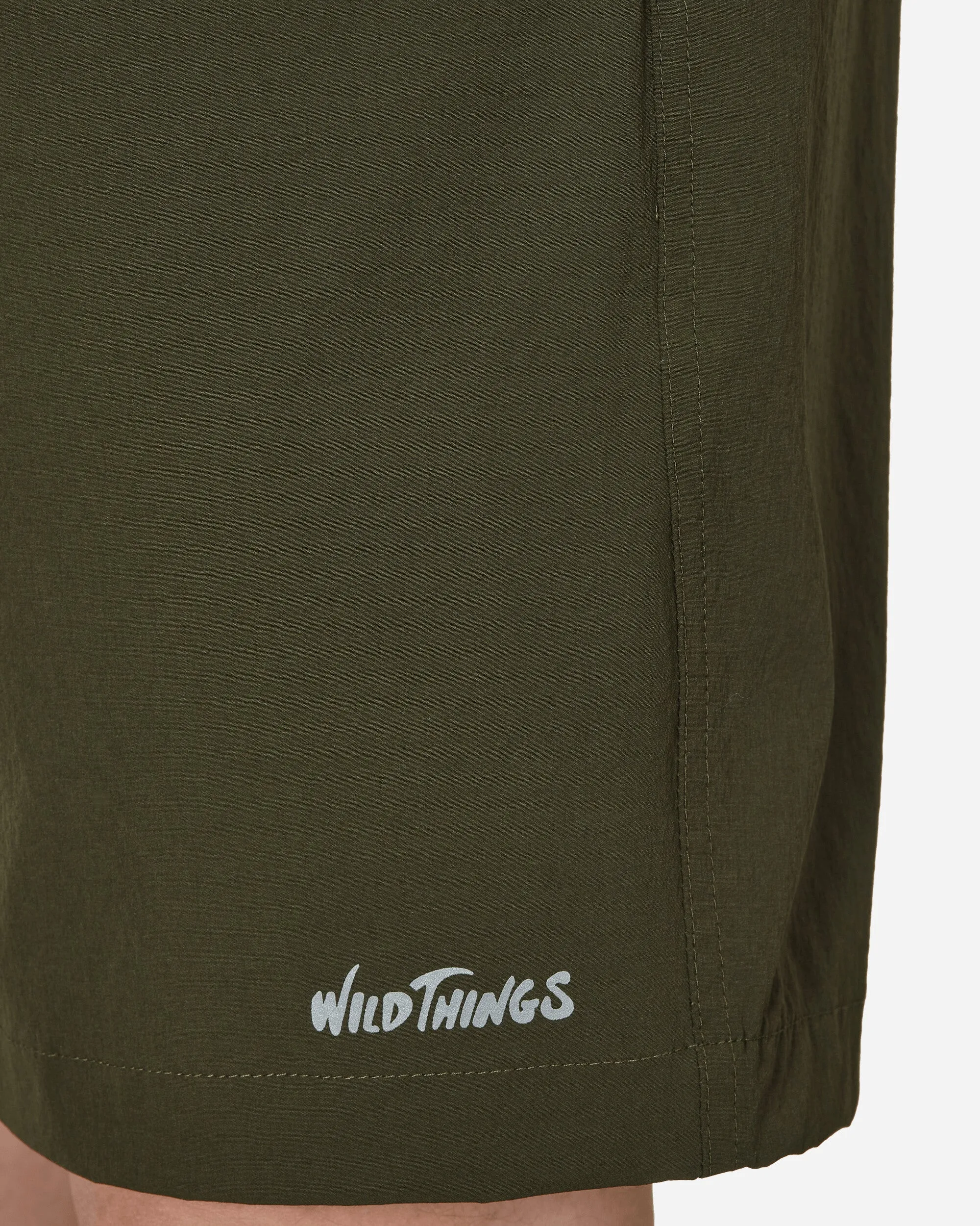 Basis-Shorts Olive