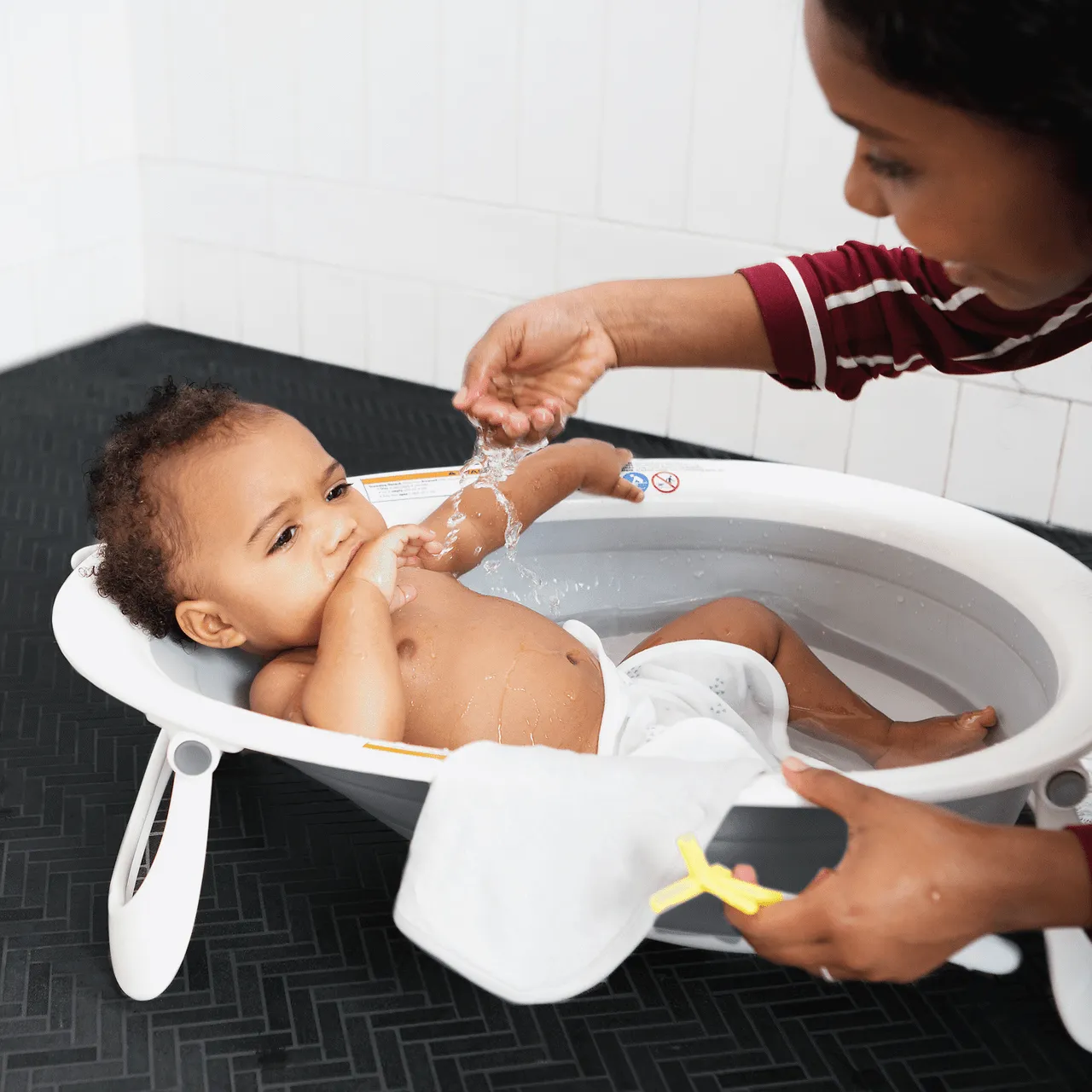 Boon Naked 2-Positionen zusammenklappbare Badewanne