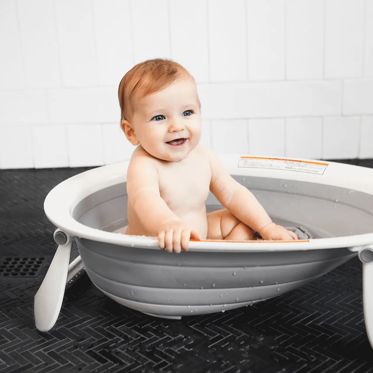 Boon Naked 2-Positionen zusammenklappbare Badewanne