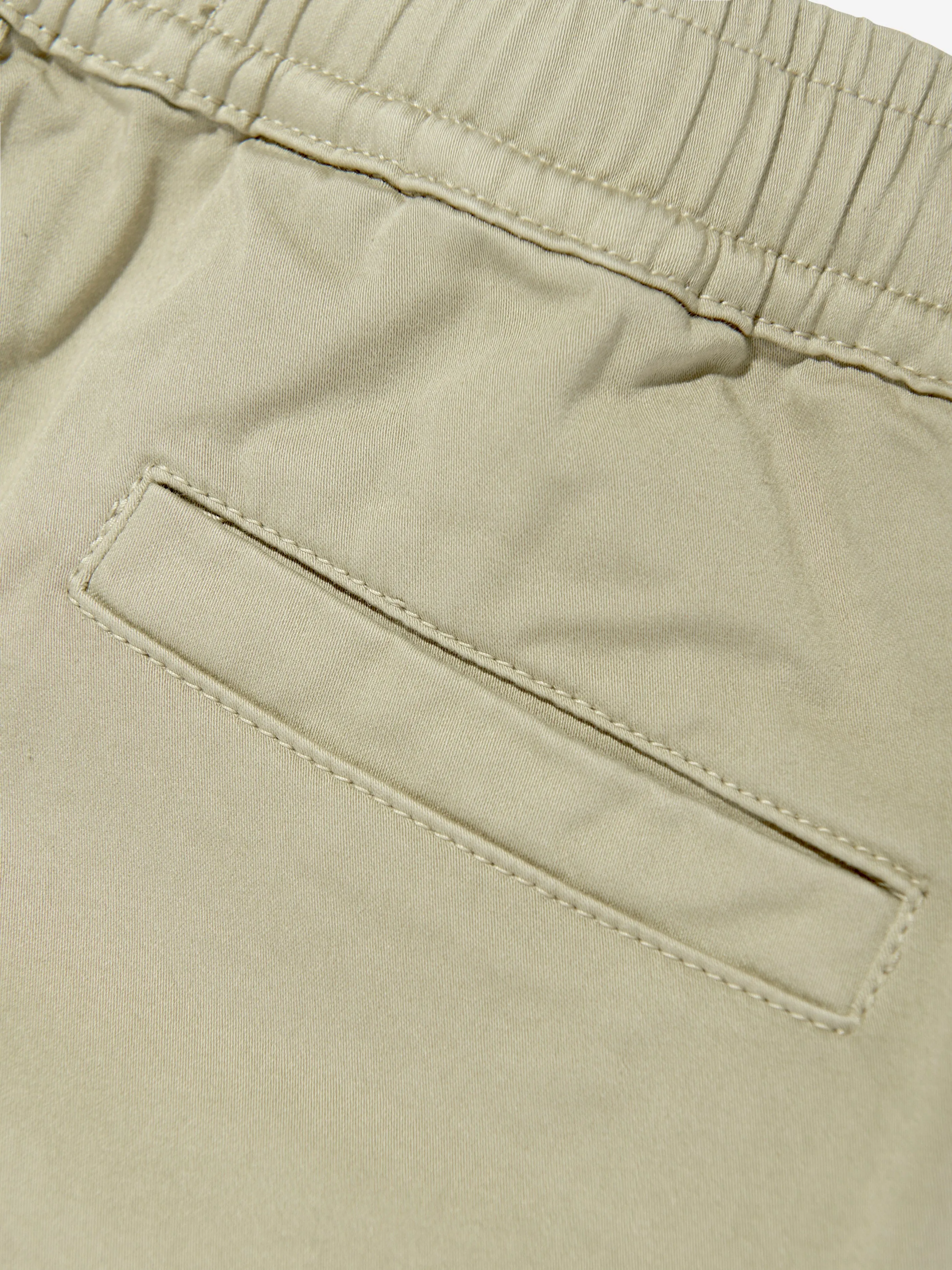 Jungen Cargo-Shorts in Beige
