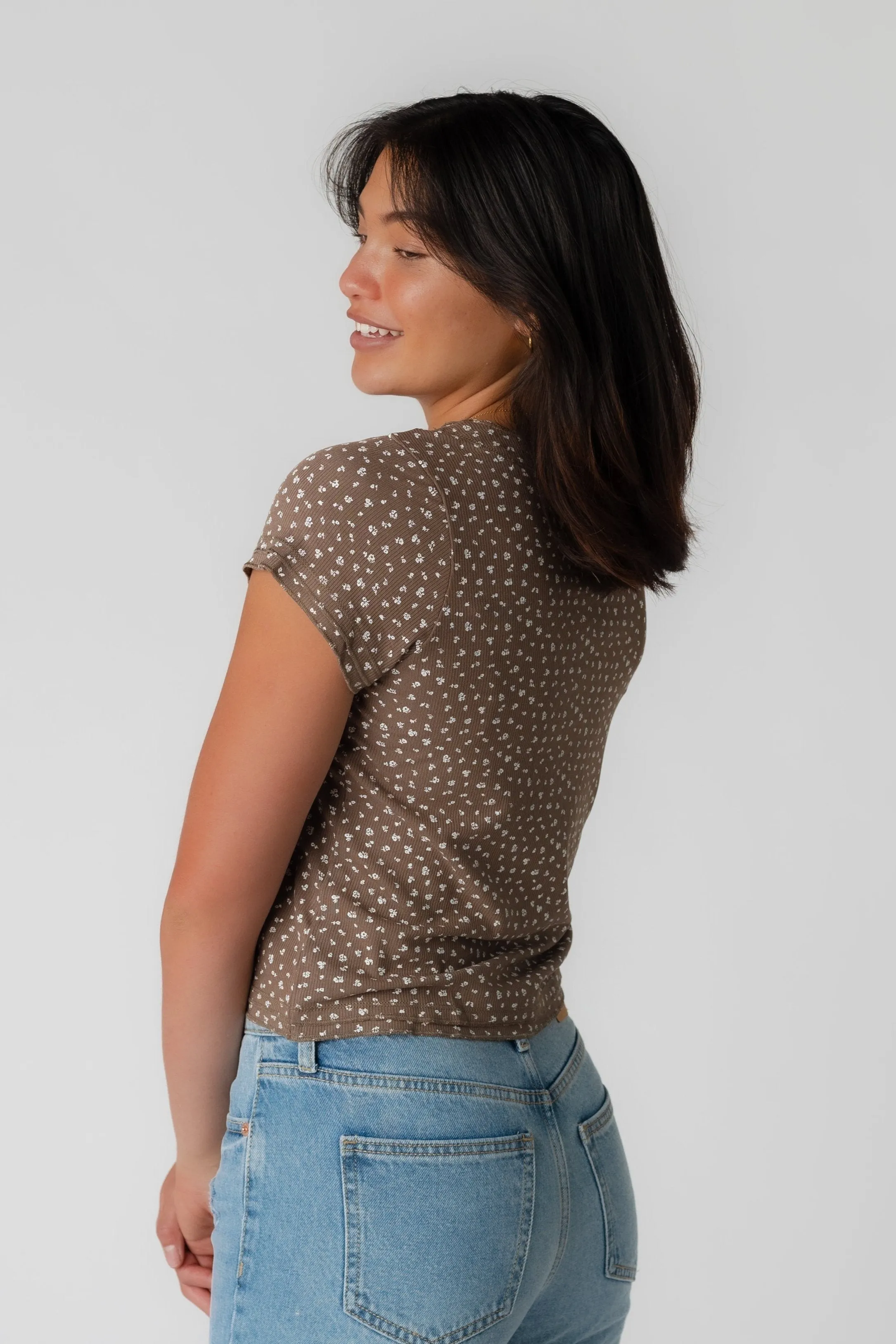 Brass & Roe Must Have Doppelsaum T-Shirt