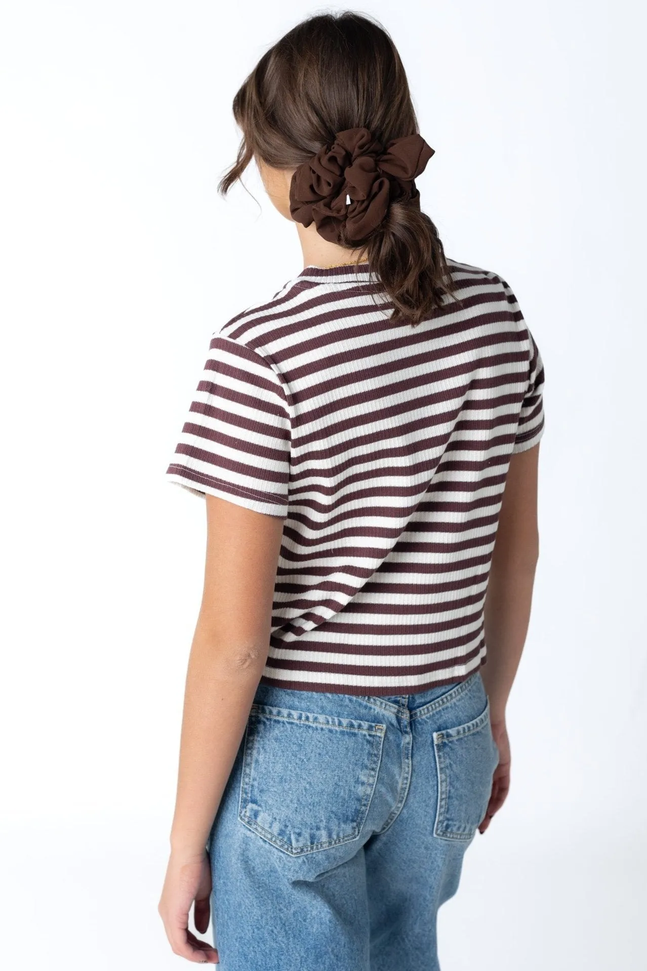 Brass & Roe Gestreiftes Strukturiertes T-Shirt