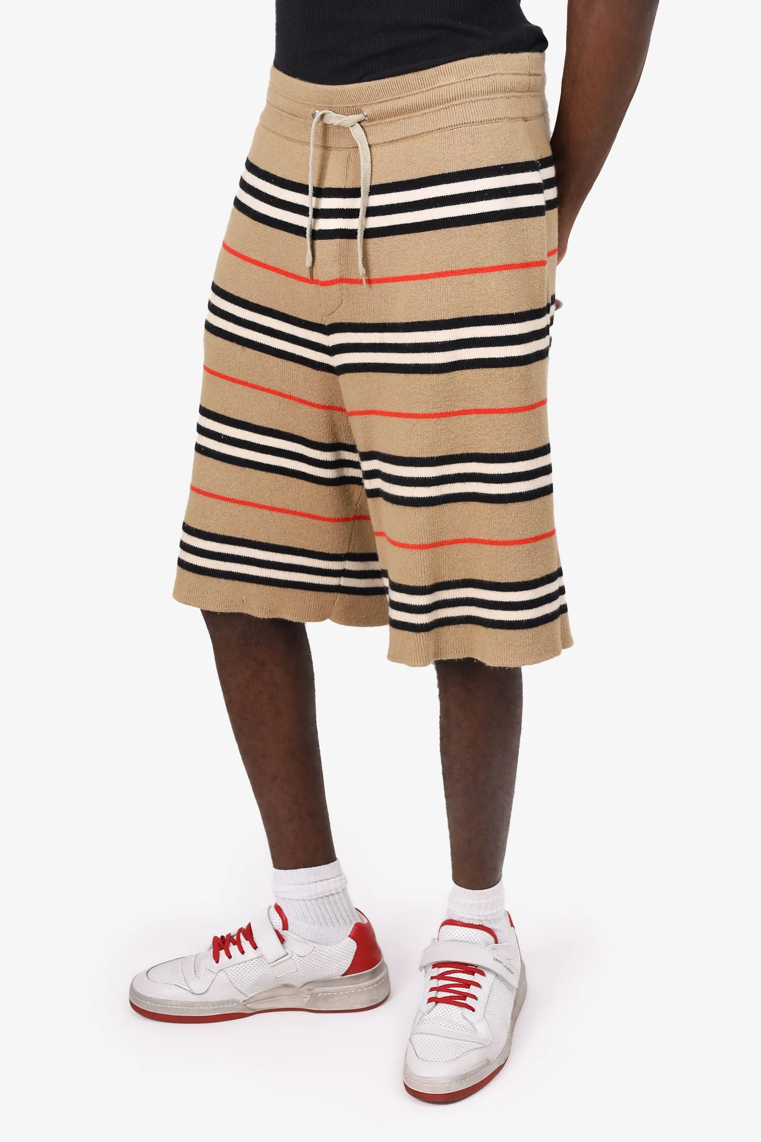 Burberry Braun Nova Streifen Merinowolle Shorts Größe XS Herren