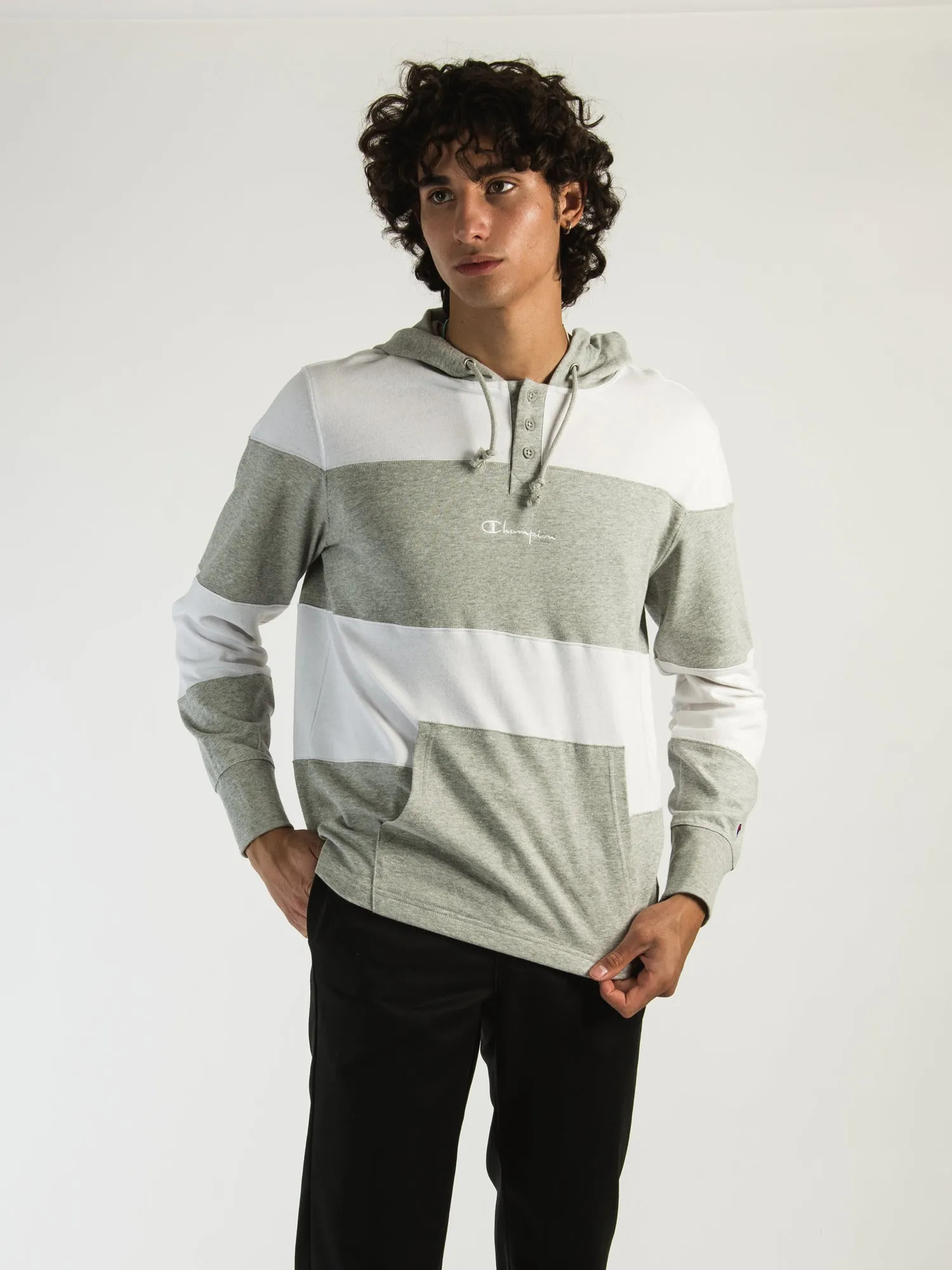 CHAMPION RUGBY HOODIE MIT TASCHE - AUSVERKAUF
