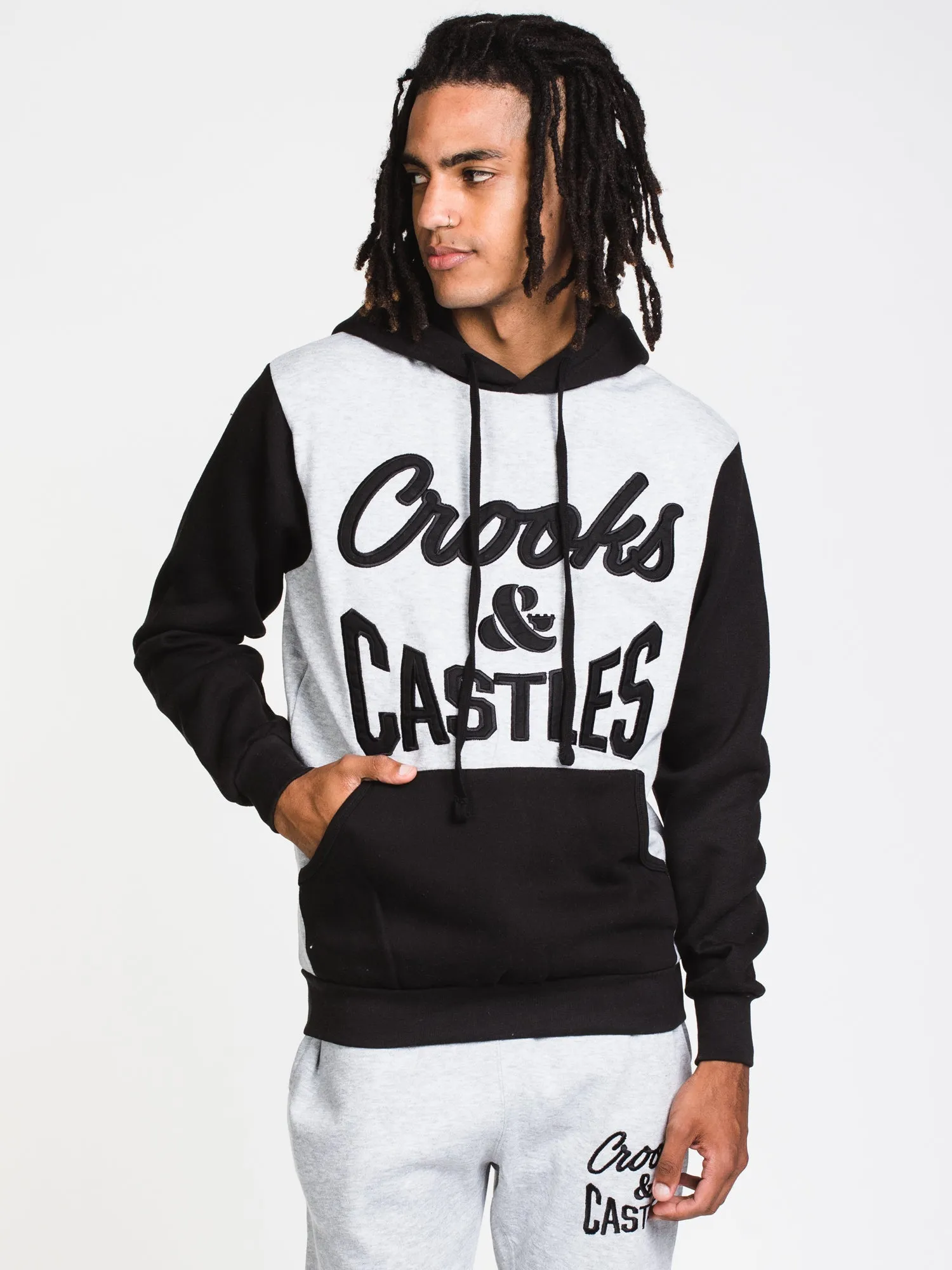CROOKS & CASTLES REVERSES LOGO PULLOVER HOODIE - AUSVERKAUF