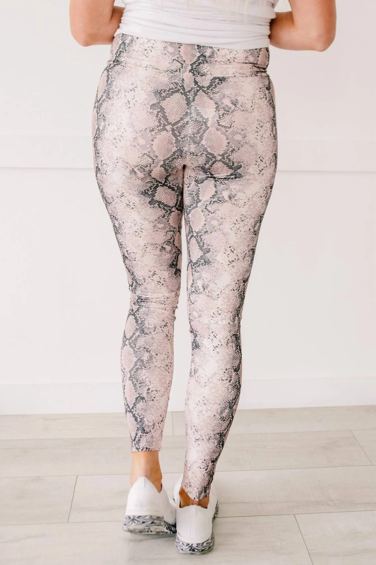 Freunde statt Reißzähne, Hosen in Mauve