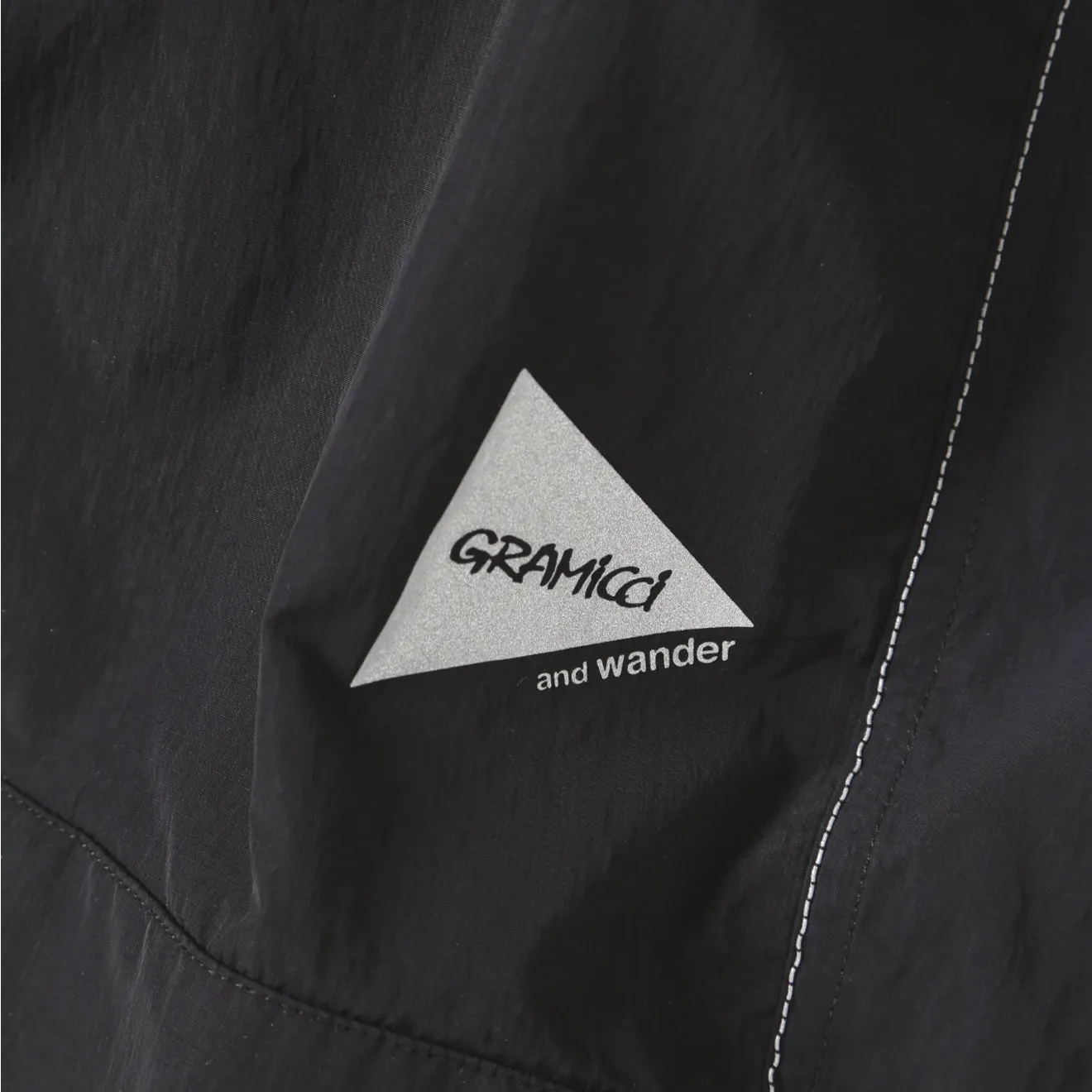 Gramicci x And Wander Patchwork Wind Short Schwarz
