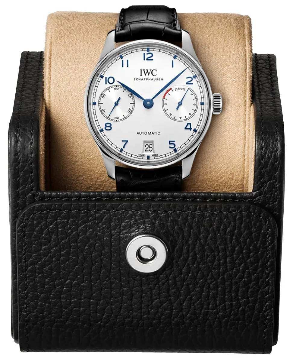 Schmuck IWC Uhren IWC Portugieser Automatik Edelstahl Silberfarbenes Zifferblatt Blaues Lederarmband Datum Herrenuhr IW500705