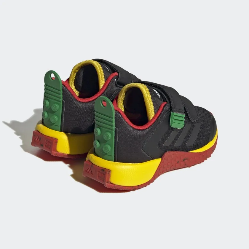 Kinder adidas DNA x LEGO Schuhe mit zwei Klettverschlüssen Hey Dude Schuhe