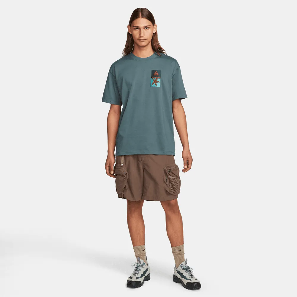 MÄNNER NIKE ACG SS TEE MIT AUFNÄHER