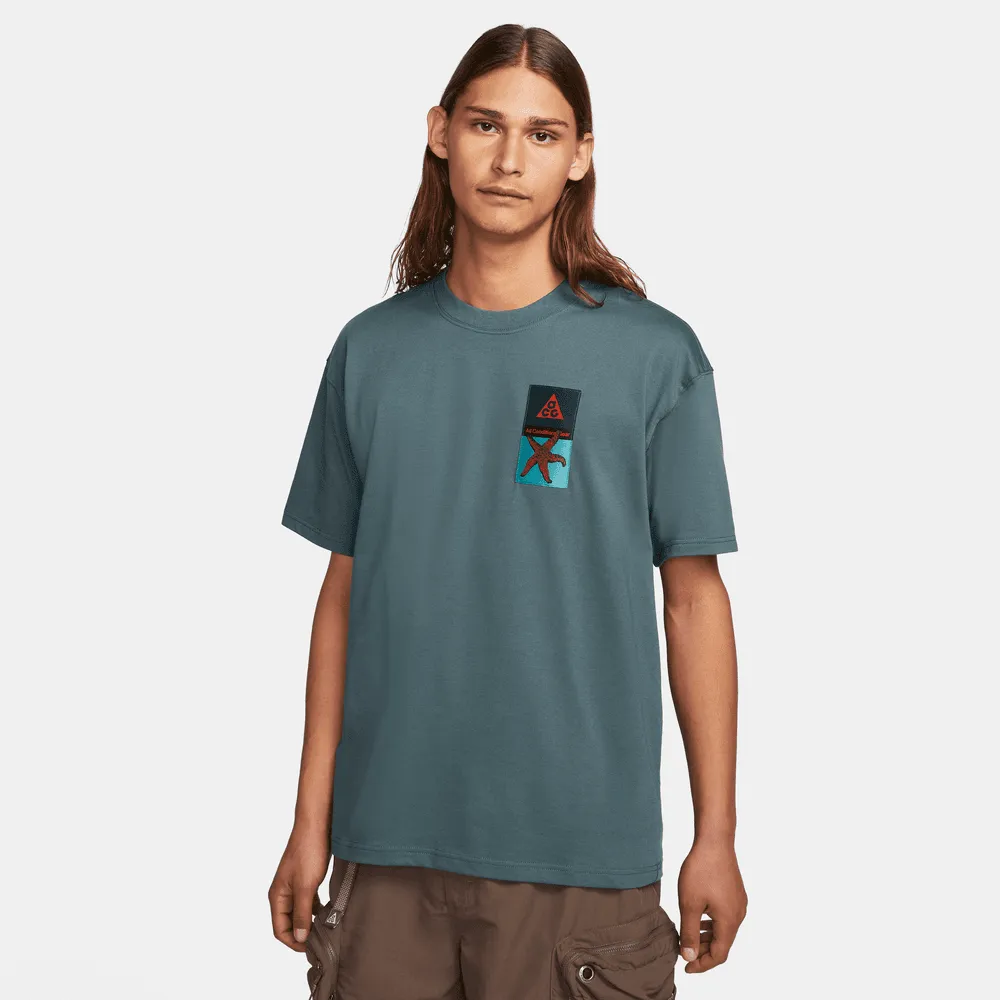 MÄNNER NIKE ACG SS TEE MIT AUFNÄHER