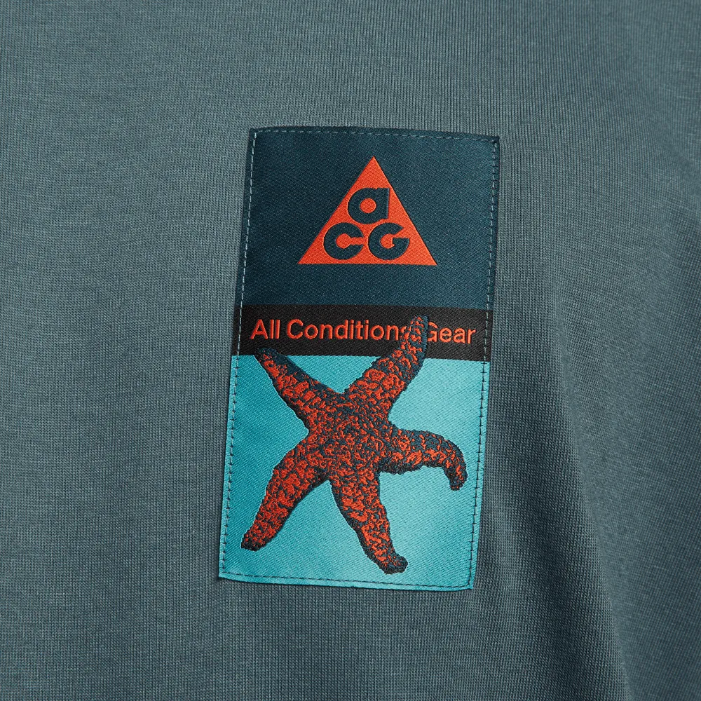 MÄNNER NIKE ACG SS TEE MIT AUFNÄHER