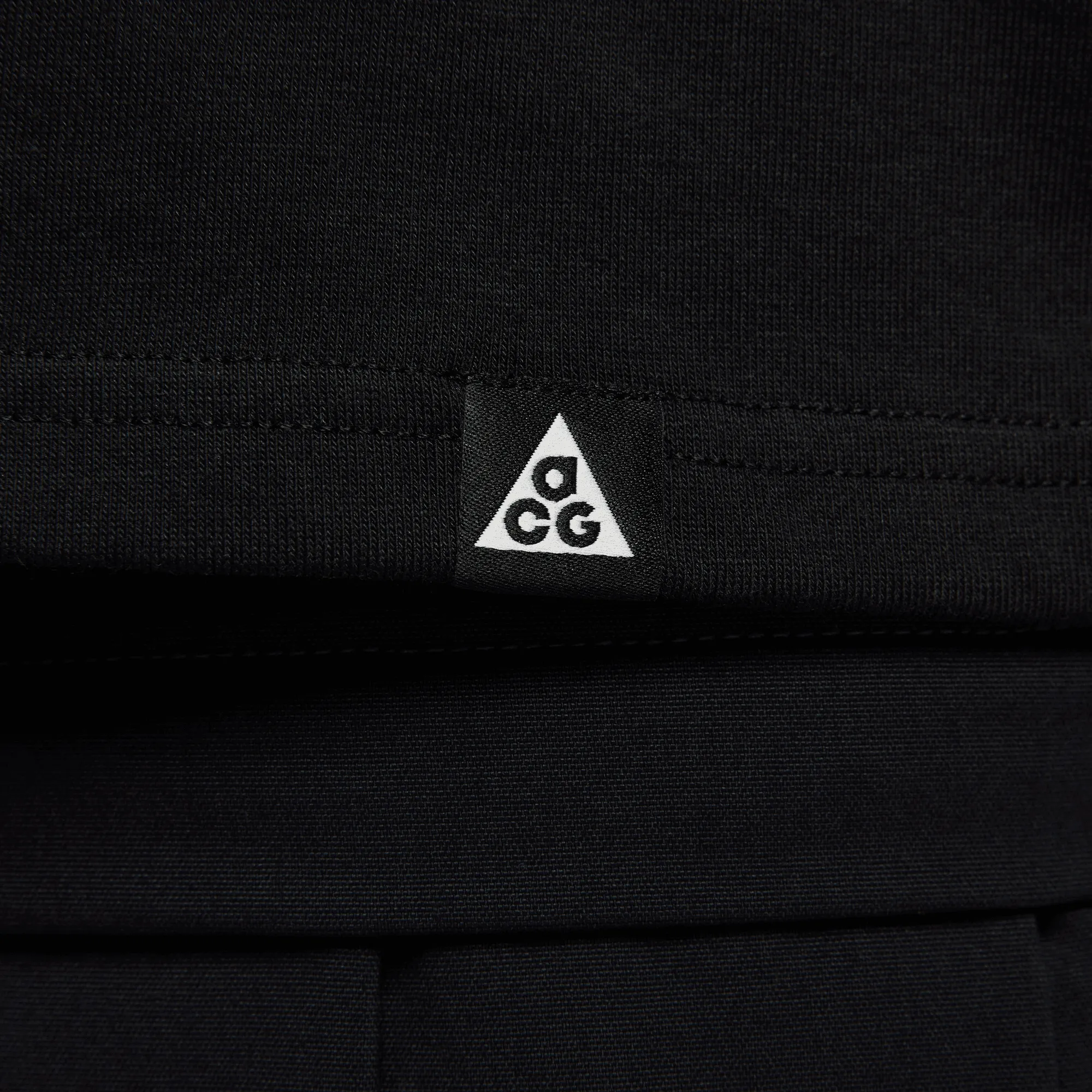 NIKE ACG T-SHIRT SCHWARZ