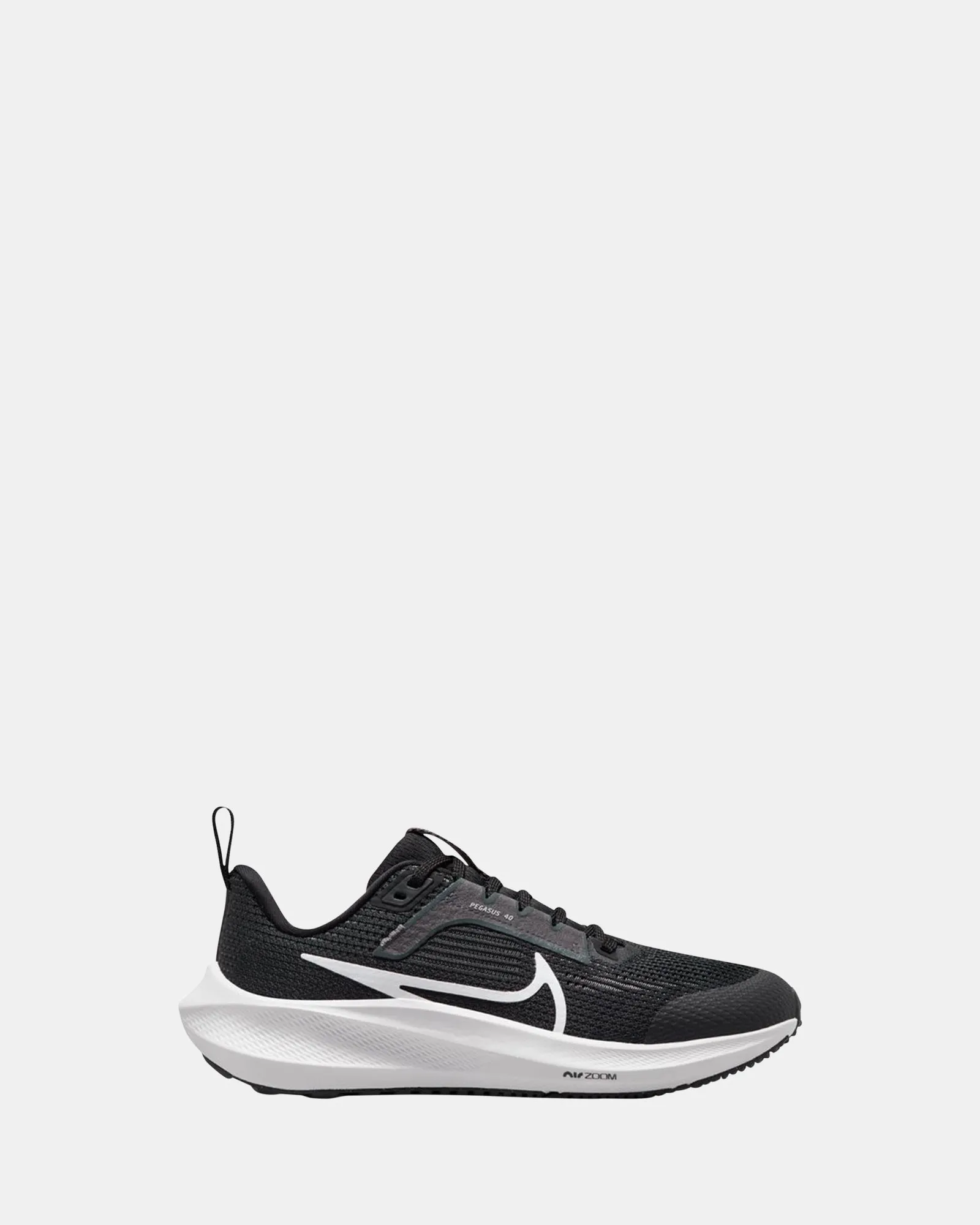 Nike Kinder Schuhe Air Zoom Pegasus 40 Grundschule Schwarz/Weiß/Eisengrau