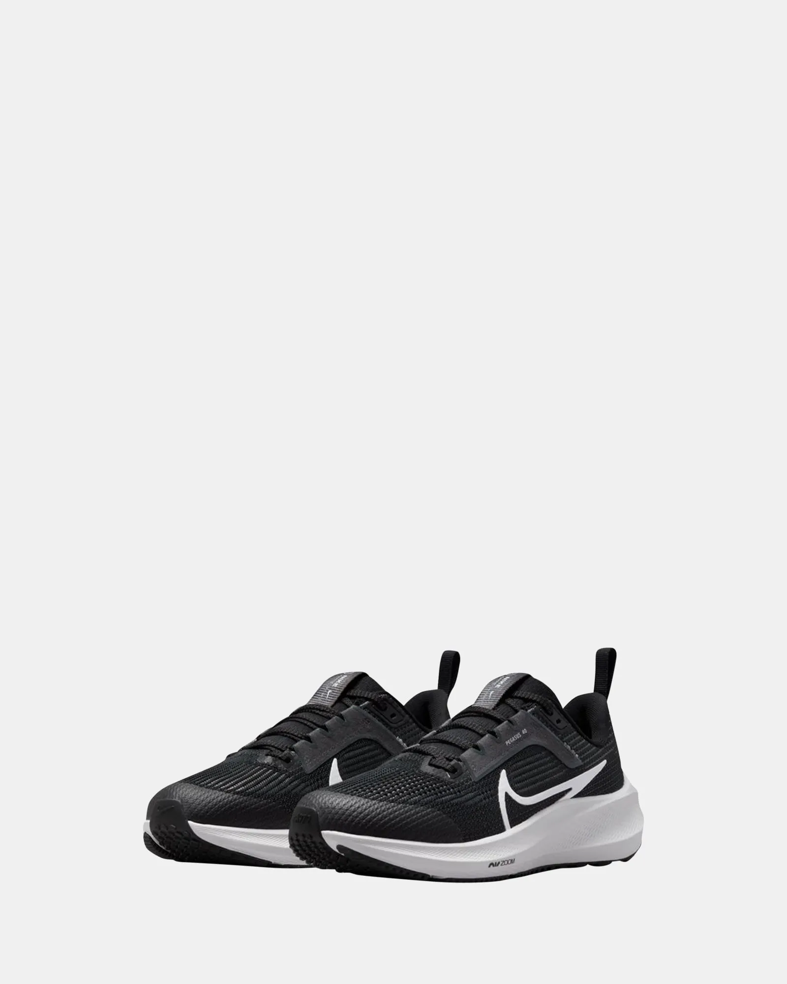 Nike Kinder Schuhe Air Zoom Pegasus 40 Grundschule Schwarz/Weiß/Eisengrau