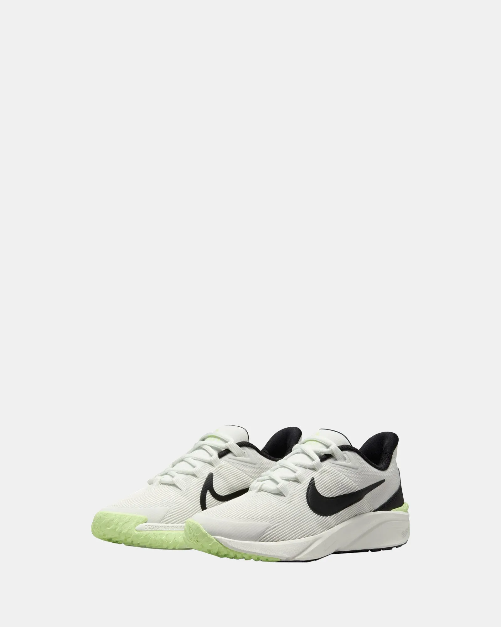 Nike Kinder-Schuhe Star Runner 4 NN Grundschule Summit Weiß/Schwarz/Barely Volt