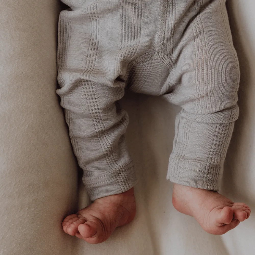 Zum Mond ☾ - Babyhose - Wolle & Seide - Nadelmuster - Taube