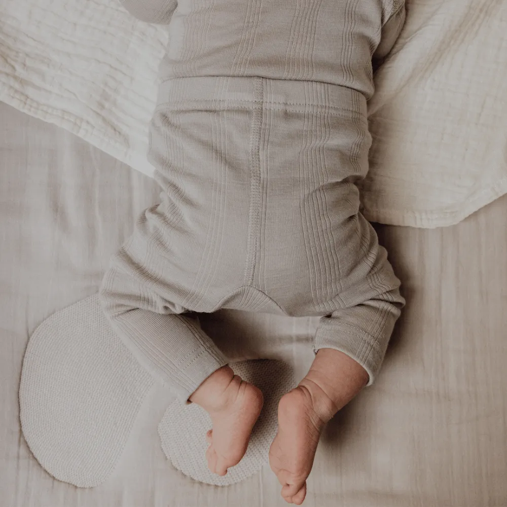 Zum Mond ☾ - Babyhose - Wolle & Seide - Nadelmuster - Taube
