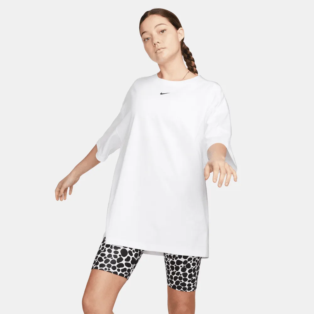 Nike Sportswear Essential Übergroßes T-Shirt für Damen