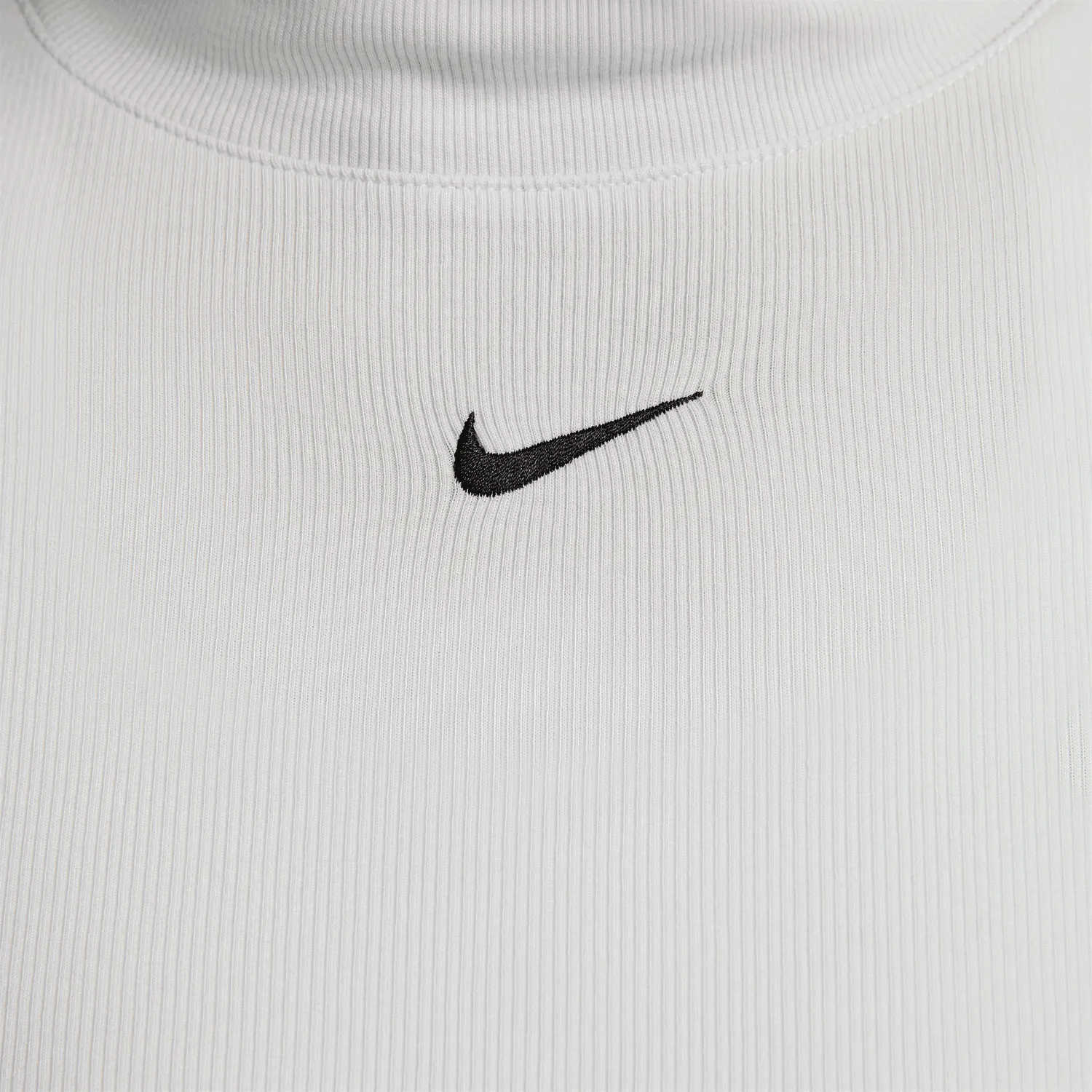 NIKE SPORTSWEAR ESSENTIALS DAMEN MOCK NECK T-SHIRT