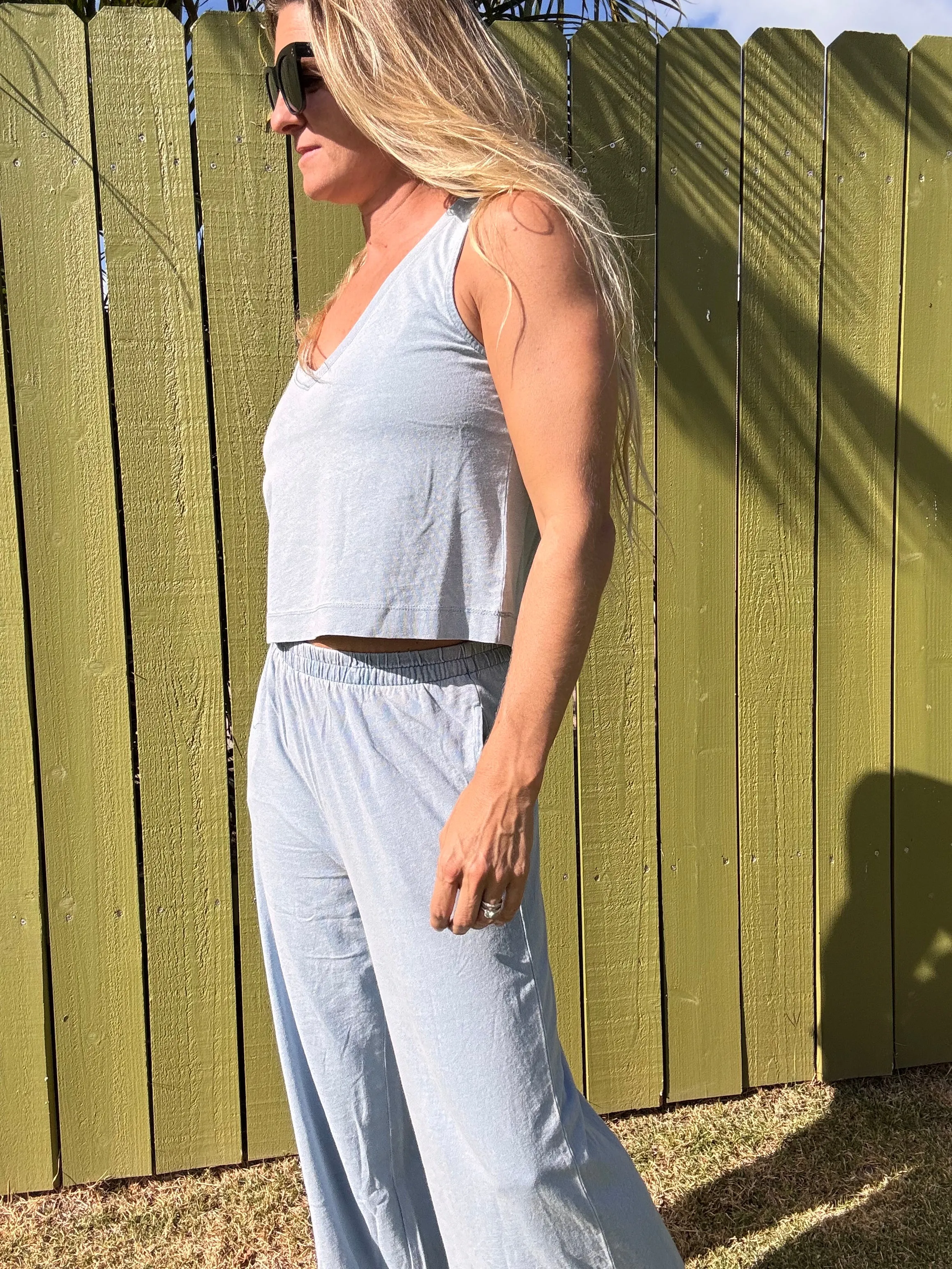 ZSUPPLY Sloane V-Ausschnitt Denim Top - Gewaschener Indigo